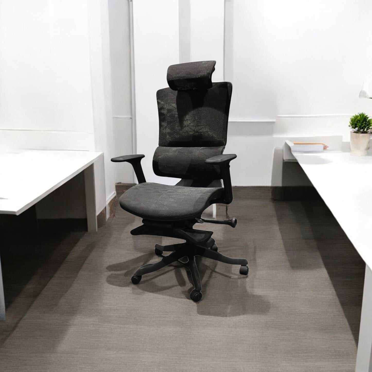 Sihoo Boss Executive Mesh Chairs (High-Back)
