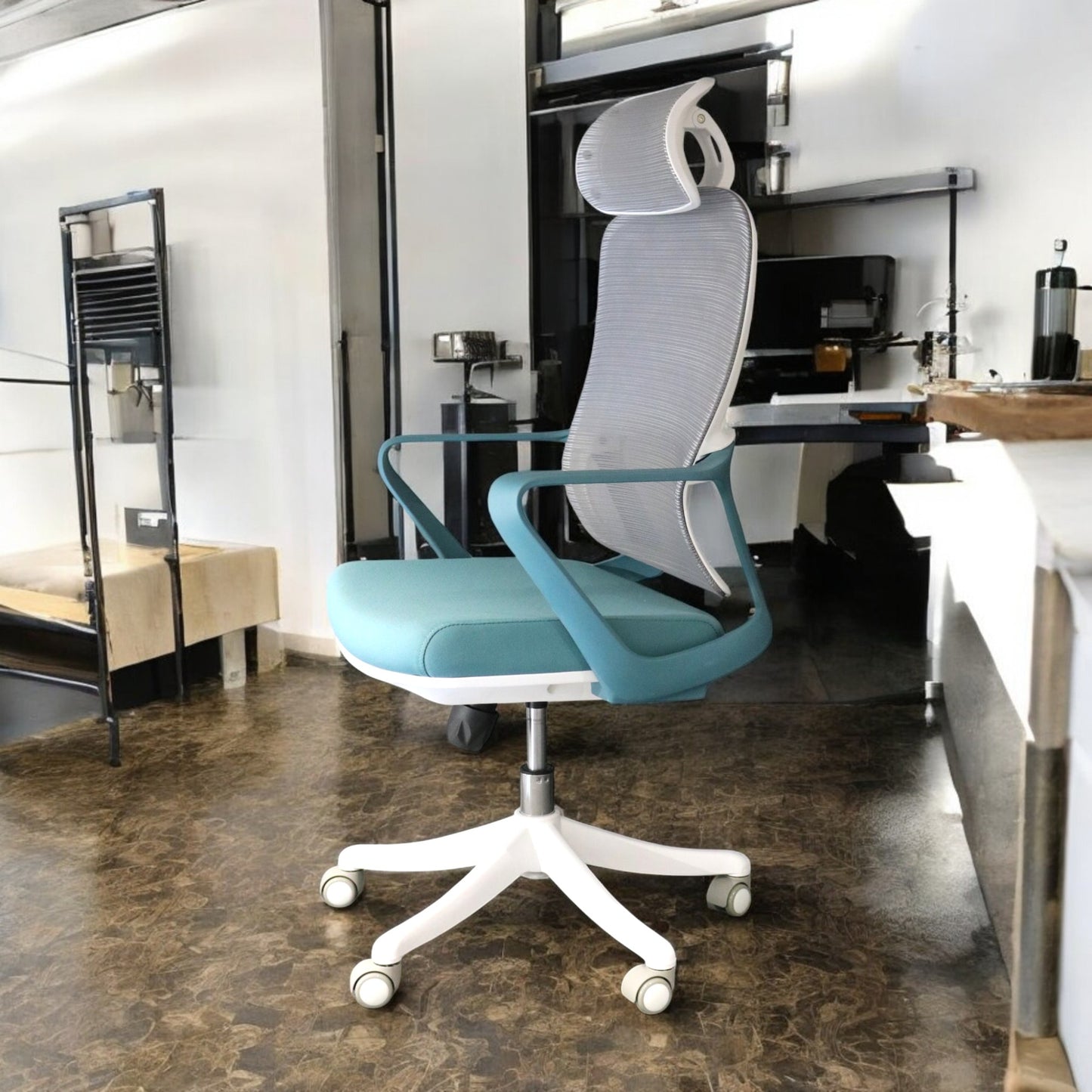 Spider Deca Mesh Chair (High-Back)