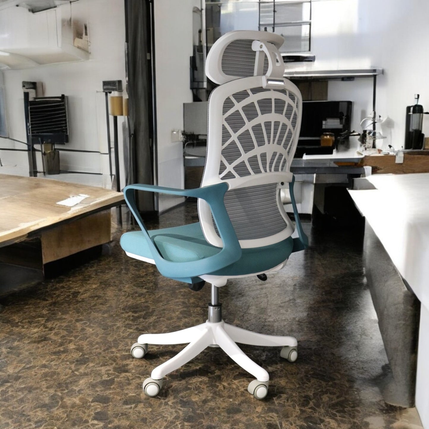 Spider Deca Mesh Chair (High-Back)