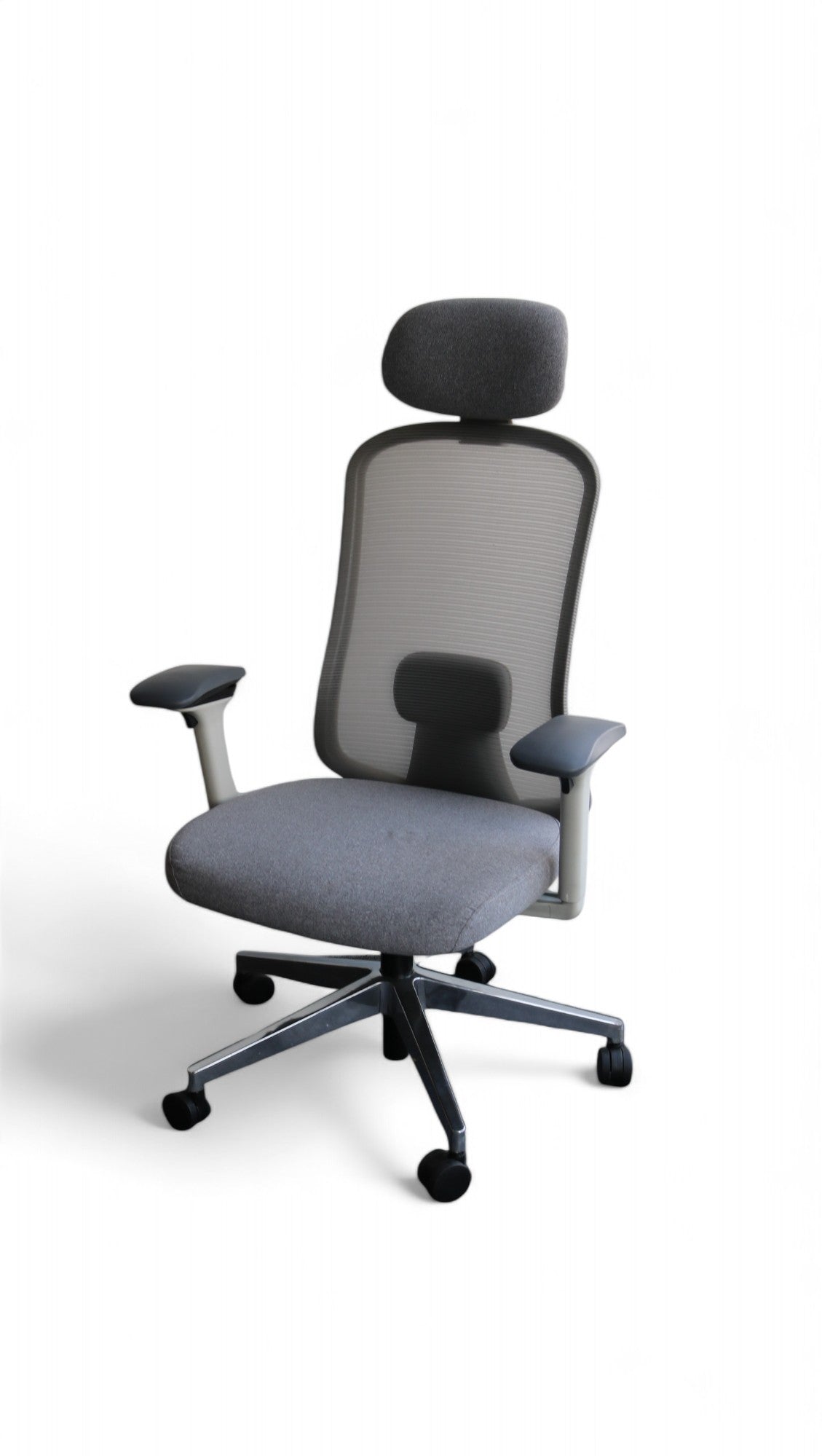 Giroflex Mesh Chair (High-Back)