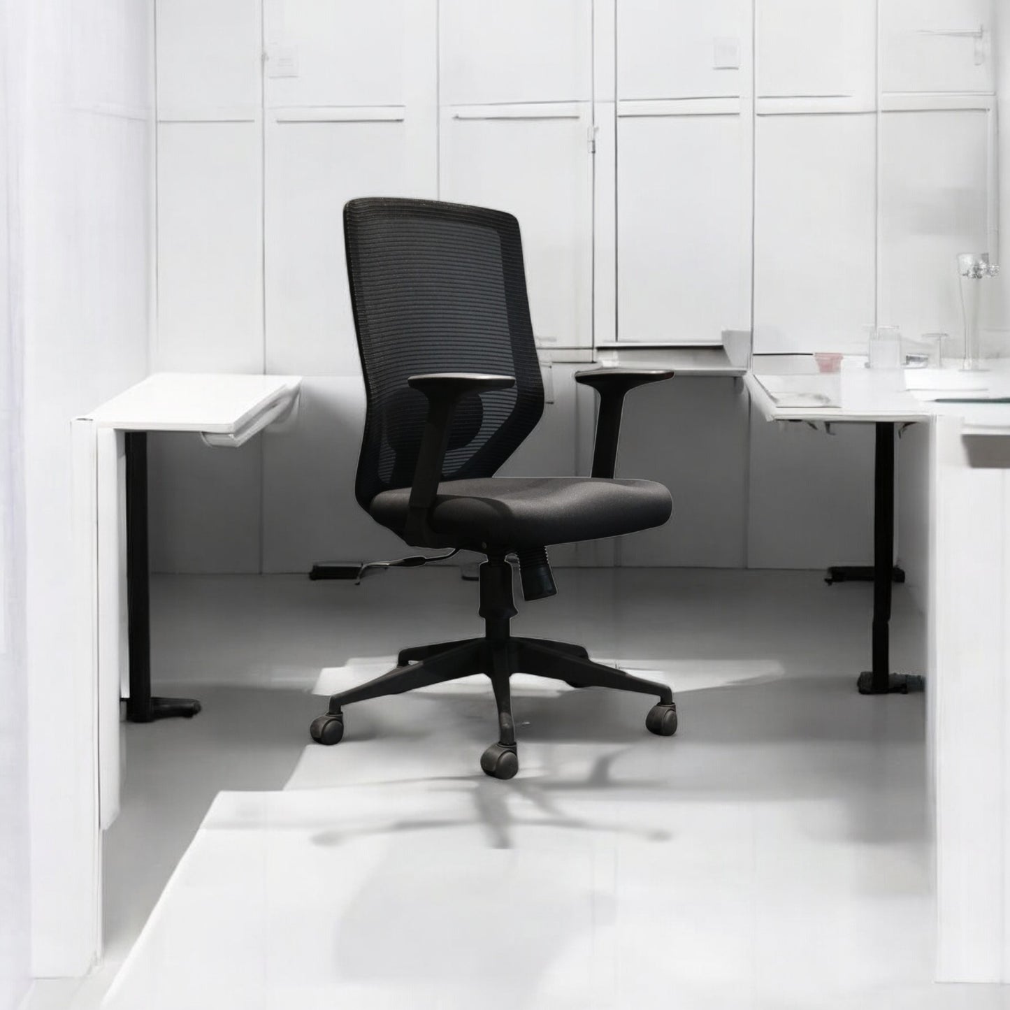 Cera Mesh Chair (Mid-Back)